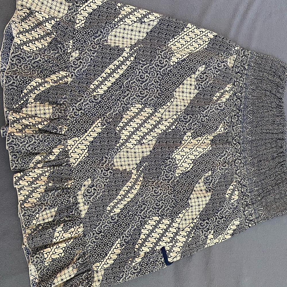 Elegant Patterned Women's Skirt